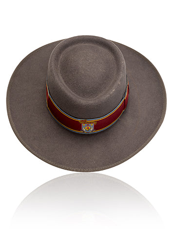 Hat Formal MCE